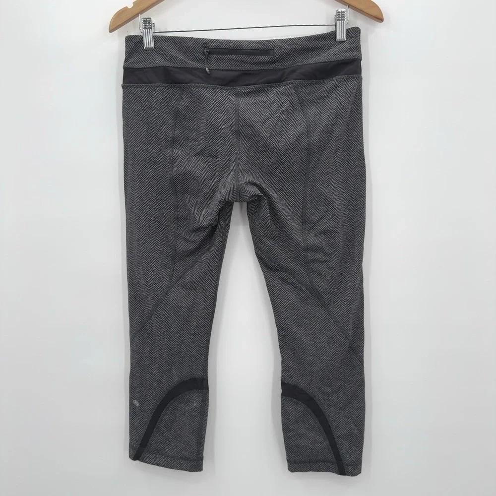 Lululemon Run Inspire Crop II Giant Herringbone Luxtreme Leggings Grey Black‎ 10